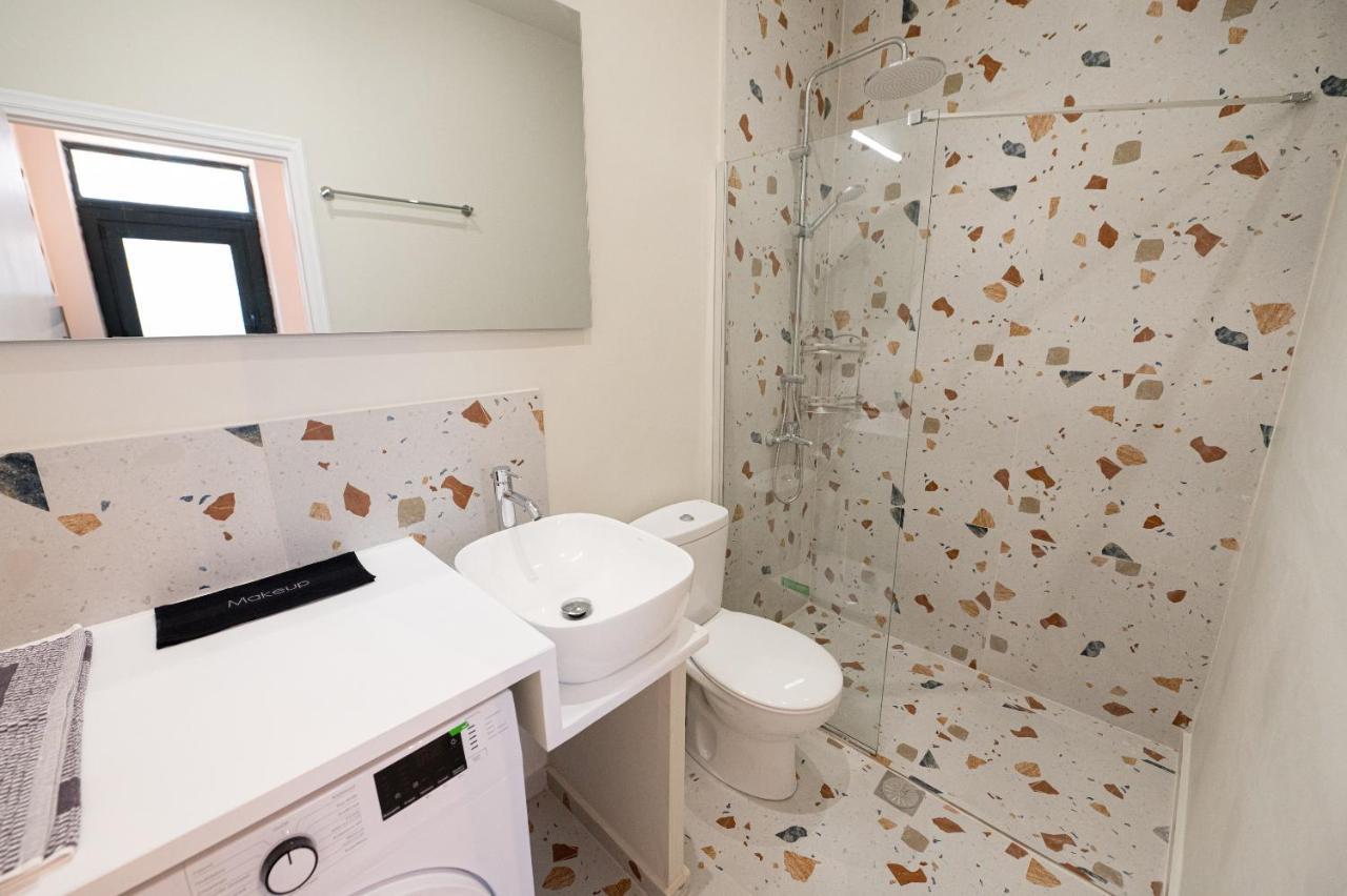 Sunny Yard Apartments Poros Town Luaran gambar