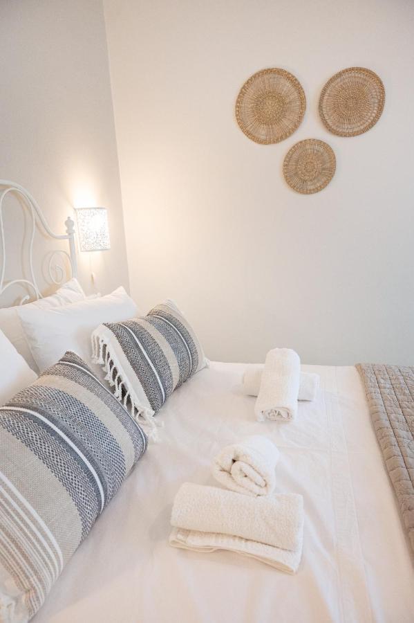Sunny Yard Apartments Poros Town Luaran gambar