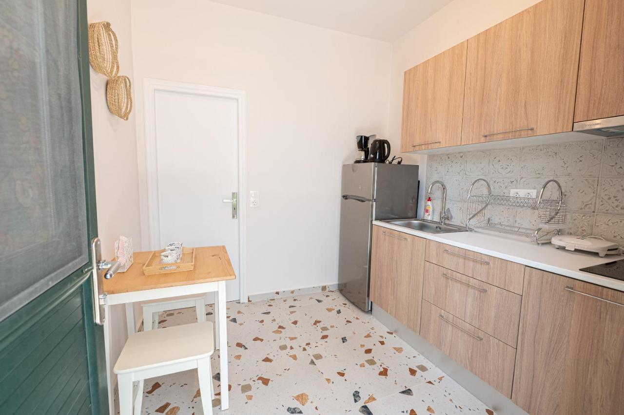 Sunny Yard Apartments Poros Town Luaran gambar